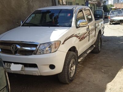 Toyota Hilux (AN30) (ኢንተለጀንት ማንዋል ማርሽ ናፍጣ 2.5 ሊትር) is a series of Double pickup trucks 2011