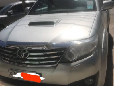 Toyota Fortuner/SW4 (AN160) ማንዋል ማርሽ 7ት ሰው ናፍጣ አነስተኛ የመሽክ ተሸከርካሪ is a mid-size SUV 2013