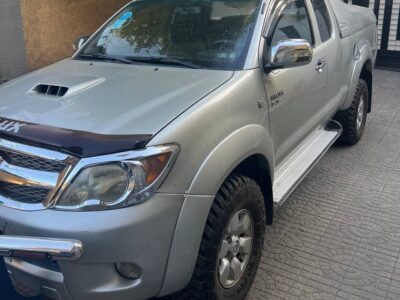 Toyota Hilux (AN30) (ኢንተለጀንት ማንዋል ማርሽ ናፍጣ 2.5 ሊትር ) is a series of Extra pickup trucks 2008