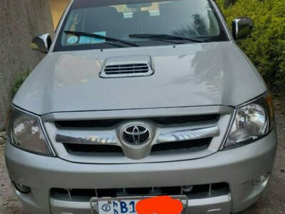 Toyota Hilux (AN30) (ኢንተለጀንት ማንዋል ማርሽ ናፍጣ 2.5 ሊትር ) is a series of Extra pickup trucks 2009