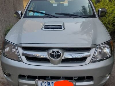 Toyota Hilux (AN30) (ኢንተለጀንት ማንዋል ማርሽ ናፍጣ 2.5 ሊትር) is a series of Double pickup trucks 2009