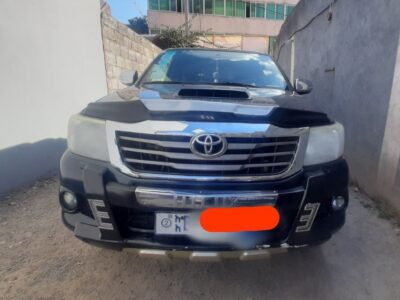Toyota Hilux (AN30) (ኢንተለጀንት ማንዋል ማርሽ ናፍጣ 2.5 ሊትር ) is a series of Extra pickup trucks 2013