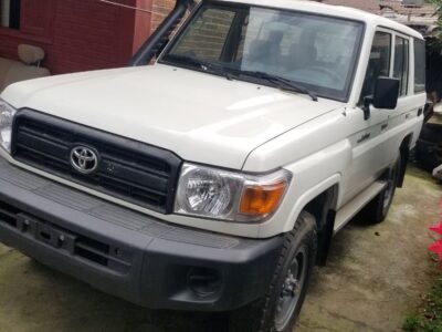 Toyota Land Cruiser Mark ll (J79) (ኢንተለጀንት ማንዋል ማርሽ ናፍጣ 4.2 ሊትር) is a full-size four-wheel drive Double cab troop carrier 2019