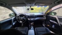 Toyota RAV4 (XA30)(አውቶማቲክ ማርሽ 2.0 ሊትር የመስክ ተሸከርካሪ is a compact crossover SUV 2017/11