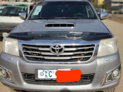 Toyota Hilux (AN30) (ኢንተለጀንት ማንዋል ማርሽ ናፍጣ 2.5 ሊትር) is a series of Double pickup trucks 2015