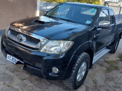 Toyota Hilux (AN30) (ኢንተለጀንት ማንዋል ማርሽ ናፍጣ 2.5 ሊትር ) is a series of Extra pickup trucks 2010