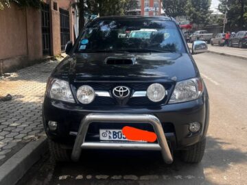 Toyota Hilux (AN30) (ኢንተለጀንት ማንዋል ማርሽ ናፍጣ 2.5 ሊትር ) is a series of Extra pickup trucks 2008/12