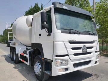 Howo Sinotruk mixer 336 (ZZ1257N5847D1) (የግንባታ ሙሌት ግብአት ማዋሀዋጃ) 8-20 CBM concrete mixer truck 2013