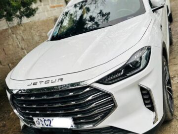 New & Used car Sale Jetour X70 (DX8)(አውቶማቲክ ማርሽ 1.5 ሊትር ባንክ አለበት) is a series of 7-seater mid-size crossover 2022