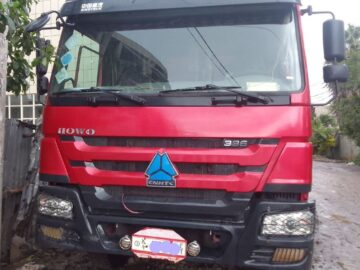 Used Sino truck Howo Dump Truck (336) 2015 for sale (ማንዋል ማርሽ የኮንስትራክሽን ግብአት ማጓጓዣ ) Dump Truck Delivery