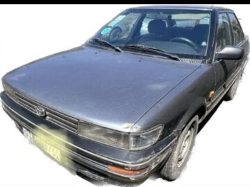 Used Toyota Corolla (E90)1992 for sale  (ማንዋል ማርሽ 1.3 ሊትር ኢንጄክሽን) is a series of compact sedan cars