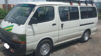 Toyota HiAce (H100) (ማንዋል ማርሽ 3.0ሊትር ህዝብ) is a light commercial vehicle 2004