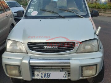 Daihatsu Terios(TOYOTA)(J100) 1998 (ማንዋልማርሽ 1.3 ሊትር) is a mini SUV