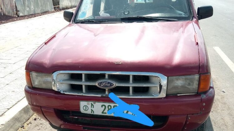 Ford Ranger (PH) 2002 (ማንዋል ማርሽ 3.0 ሊትር) is a range of mid-size Double pickup trucks