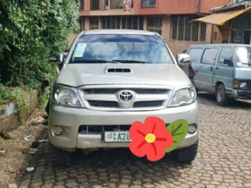 Toyota Hilux (AN30) 2008/11 (ማንዋል ማርሽ ናፍጣ 2.5 ሊትር ) is a series of Extra pickup