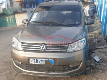 Dongfeng Fengguang /Glory (330) 2020 (ማንዋል ማርሽ 7 ወንበር 1.3 ሊትር ) is a compact MPV 7 seats