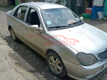 Geely (Addis) CK (ll) 2013 (ማንዋል ማርሽ 1.3 ሊትር አገር ውስጥ የተገጣጠመ) is a subcompact sedan