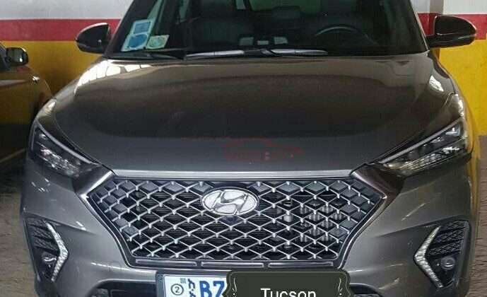 Hyundai Tucson (TL) 2020 (መልቲ ሞዳል ማርሽ ቤንዚን 1.6 ሊትር) is an automatic compact crossover SUV