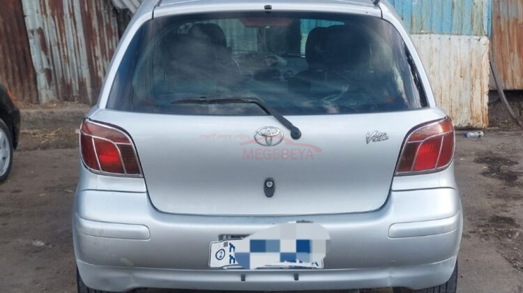 TOYOTA VITZ (XP10) 2004 (አውቶማቲክ ማርሽ 1.0 ሊትር) is a city car