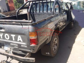 Toyota Hilux (N160)1991(ማንዋል ማርሽ ናፍጣ 2.4 ሊትር ) is a series of Extra. Pickup
