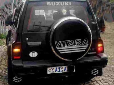 SUZUKI Vitara (JLX) 1994 (ማናንዋል ማርሽ ቤንዚን 1.6 ሊትር) is a series of SUVs