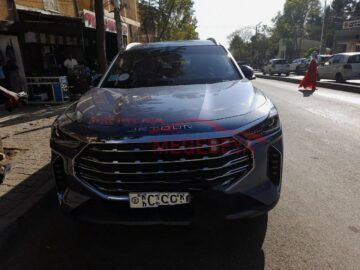 CHERY JETOUR X70 Plus 2023 is 1.5L a Series of 7-Seater mid-size Crossover