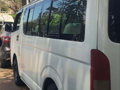 TOYOTA HiAce (H200) 2011 Commercial Traveler Vehicle
