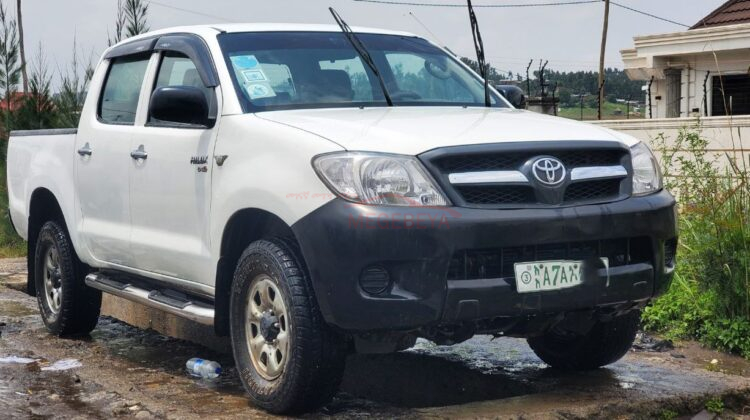 For Rent TOYOTA Hilux (AN30) 2007 is Double Pickup