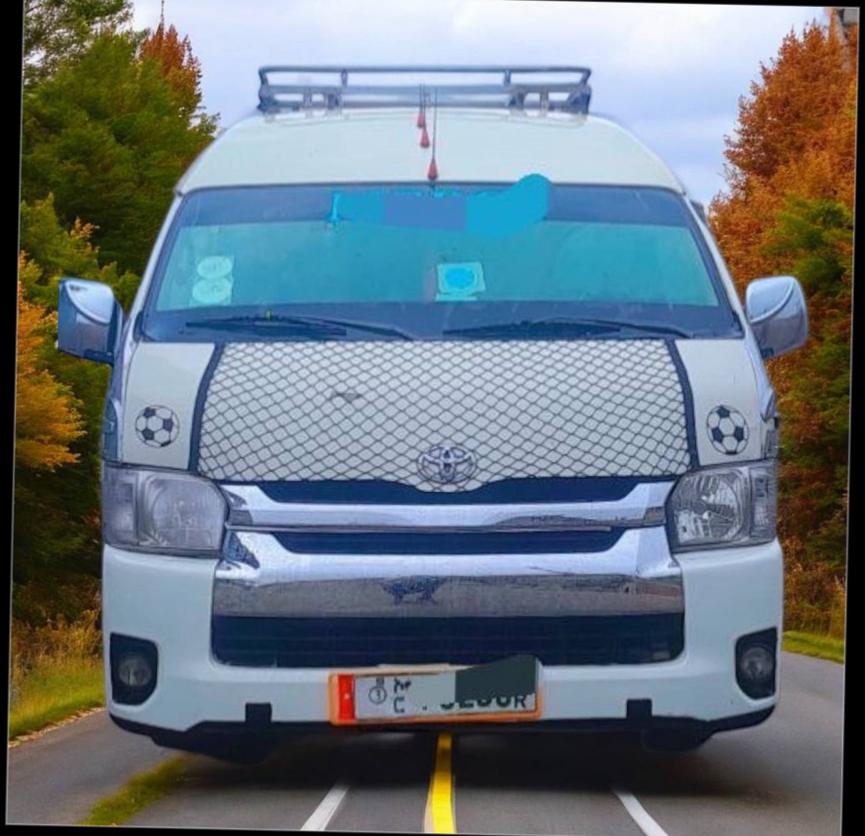 Toyota HiAce (H200) High Roof T