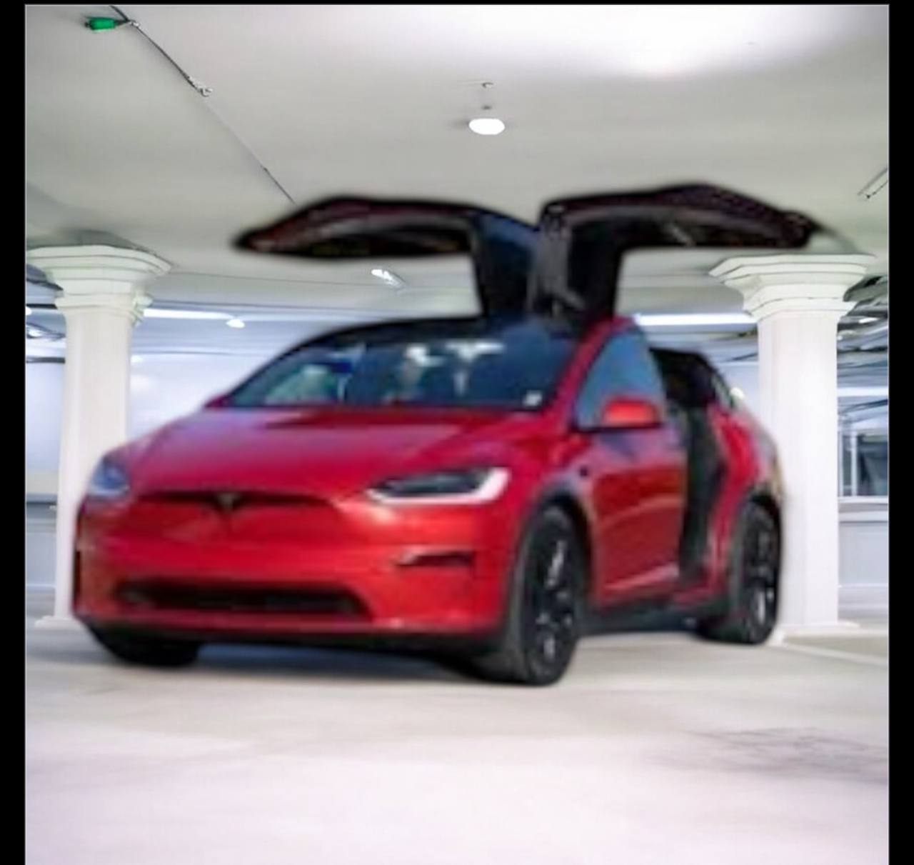 TESLA Model X (Crew-7) Electric luxury SUV