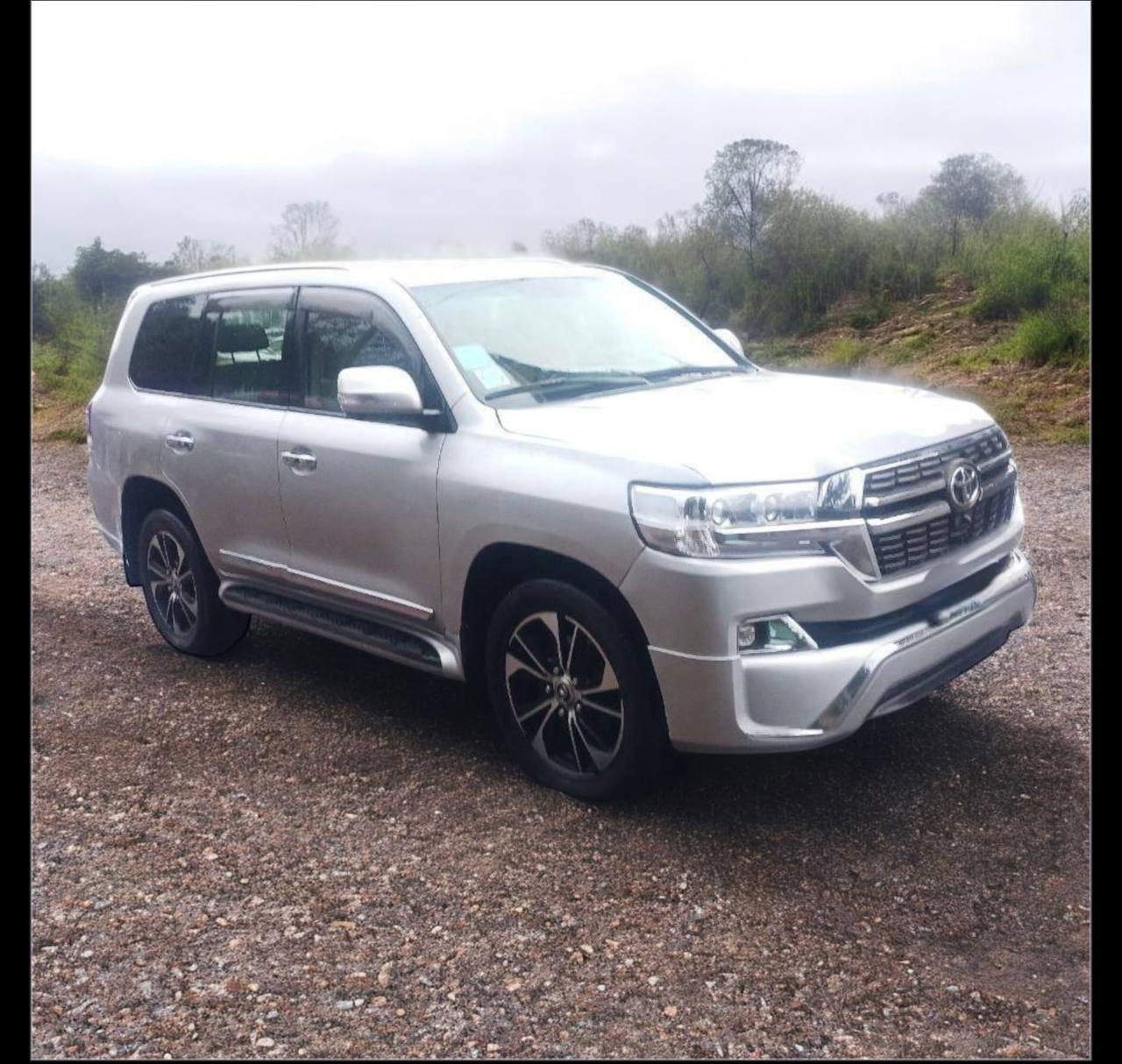 Toyota Land Cruiser (J200)