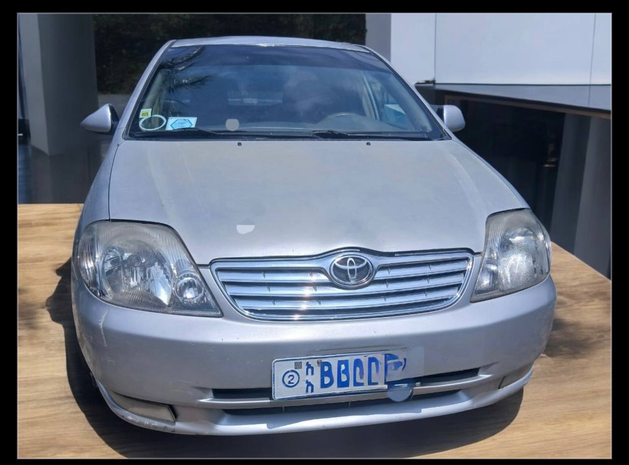 Toyota Corolla XL (E120)