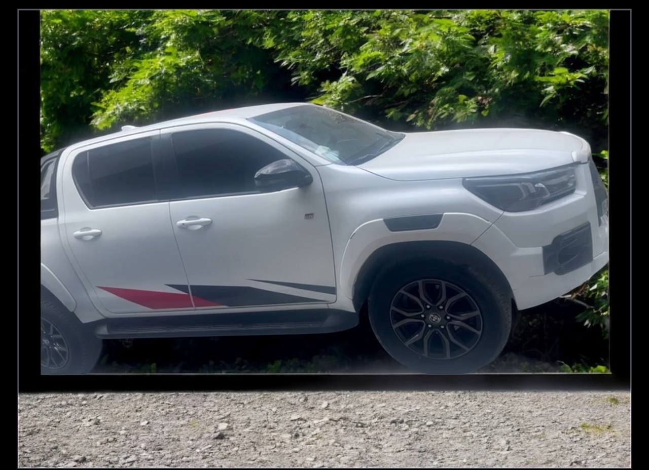 Toyota Hilux Invincible (N126) DC