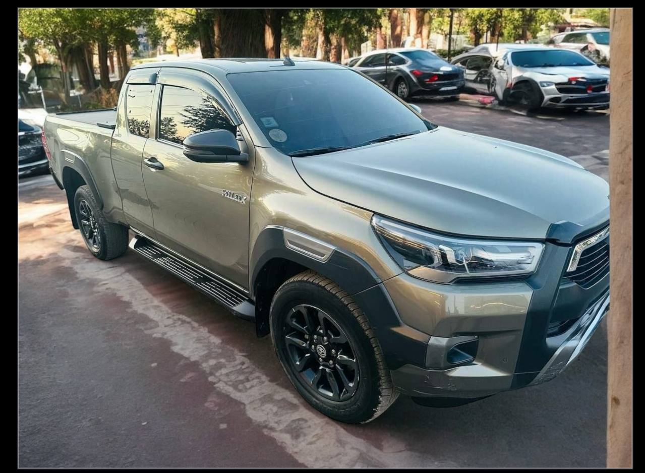 Toyota Hilux SR (N125) Extra Cab
