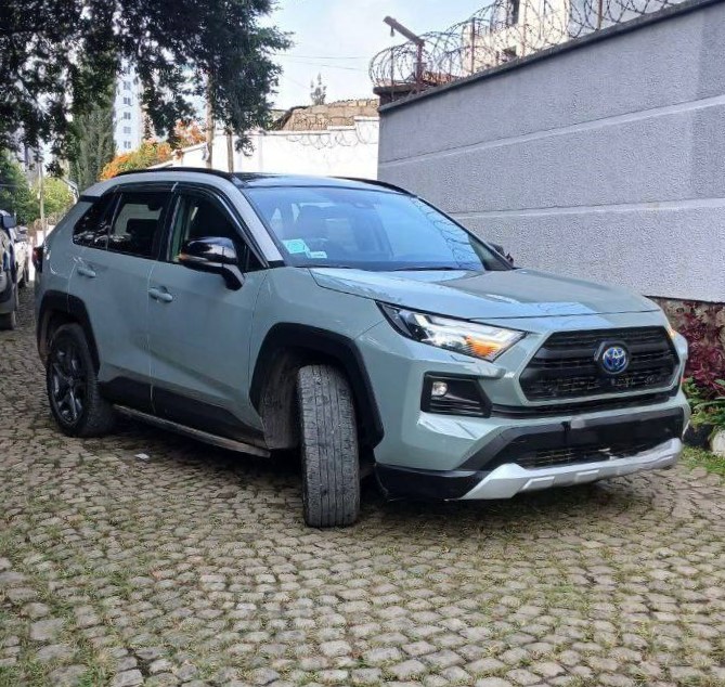 Toyota RAV4 Hybrid (XA50)