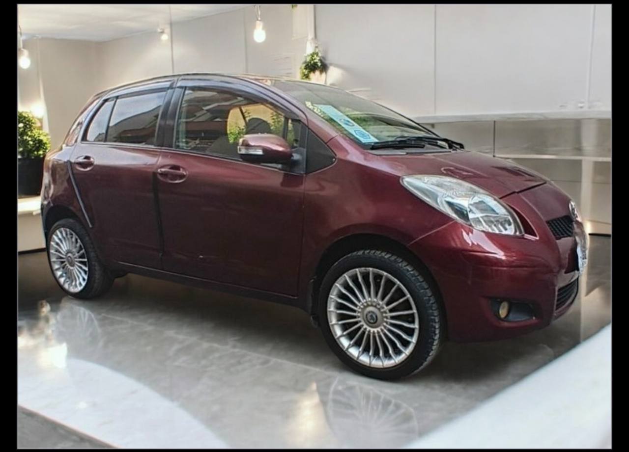 Toyota Vitz (XP90) Hatchback