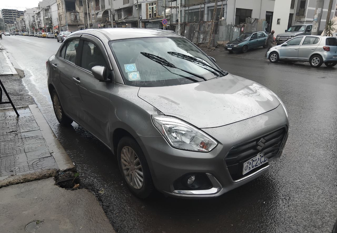 Suzuki Dzire (WB)