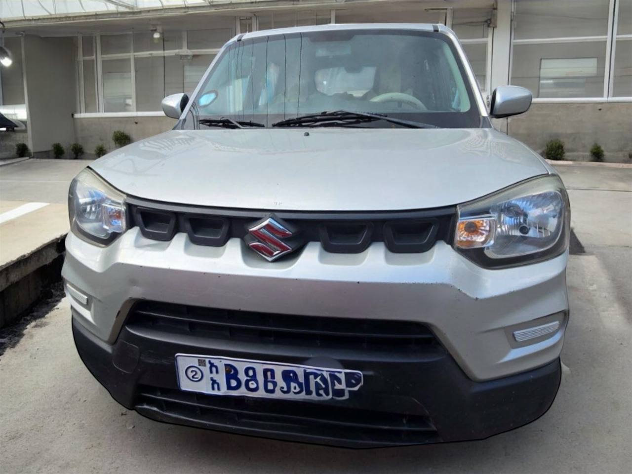 Suzuki S-Presso GLX (E)