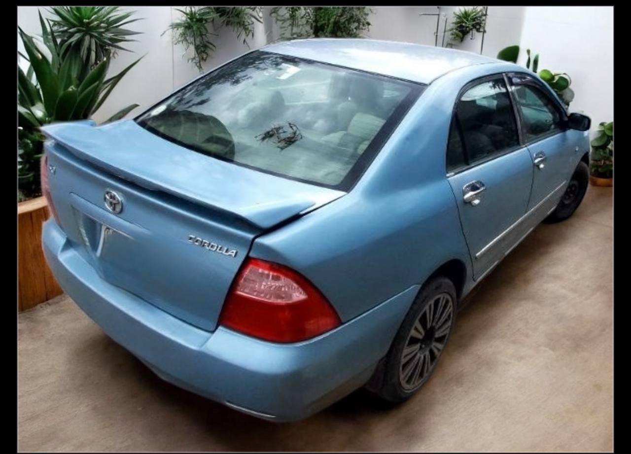 Toyota Corolla XL (E120)
