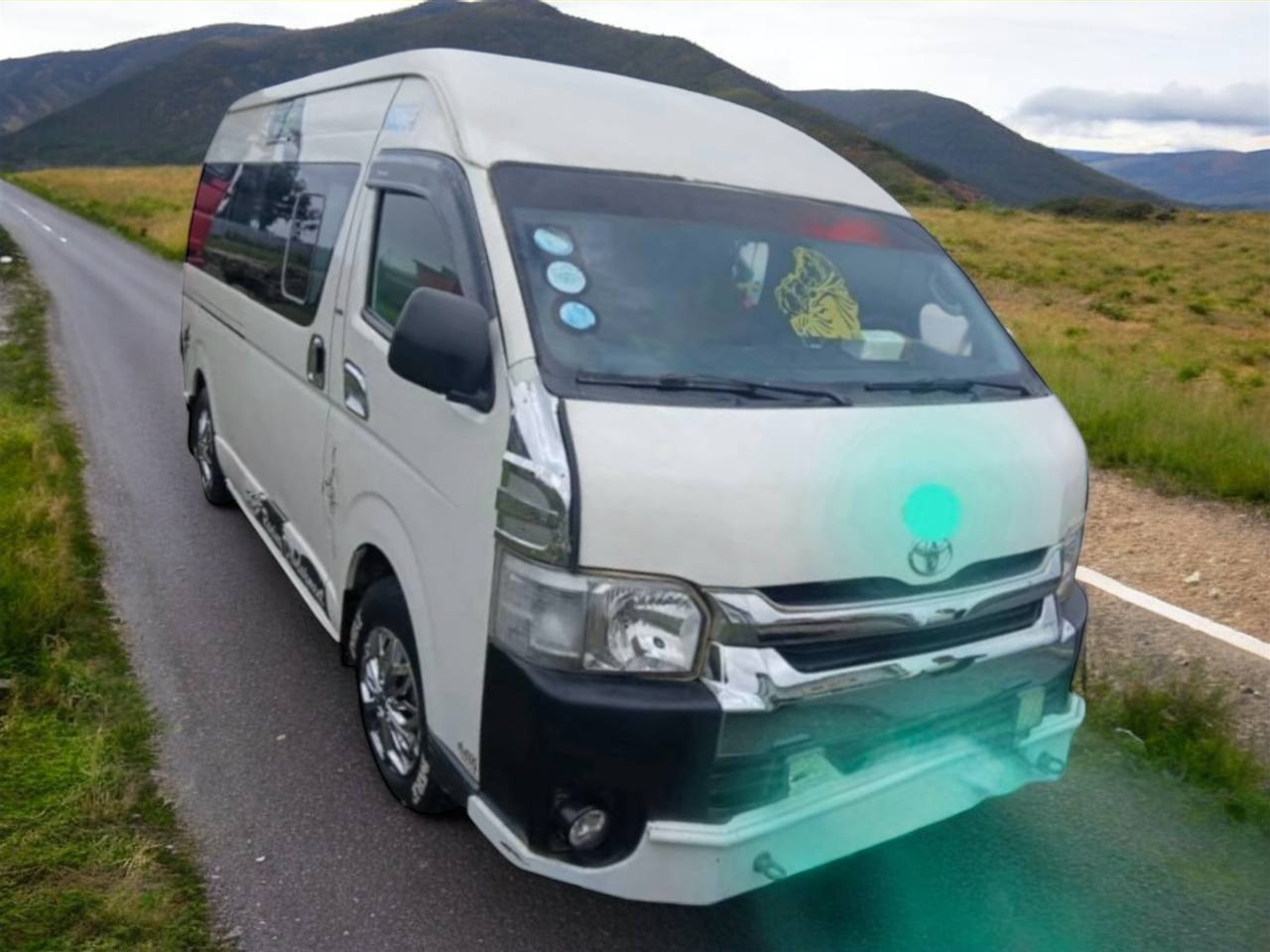 Toyota HiAce (H200)