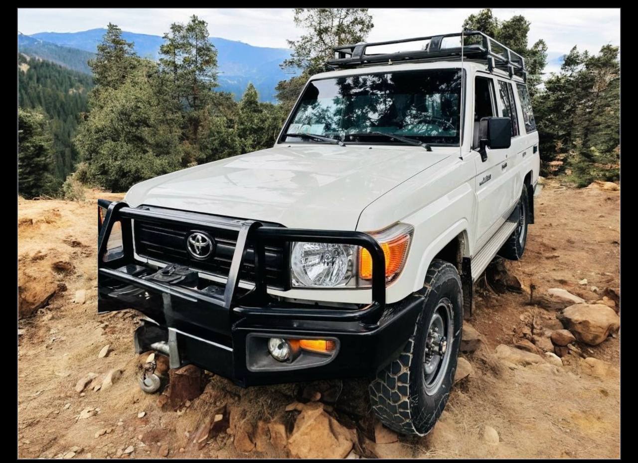 Toyota Land Cruiser (J78) Short-Wheelbase