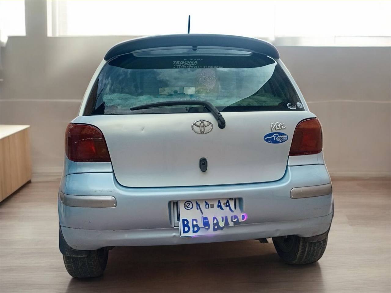 Toyota Vitz (XP10)