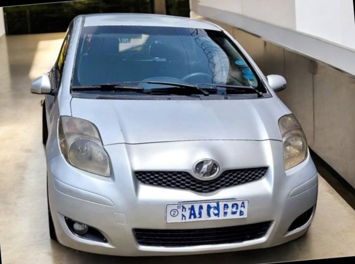 Toyota Vitz (XP90) Hatchback
