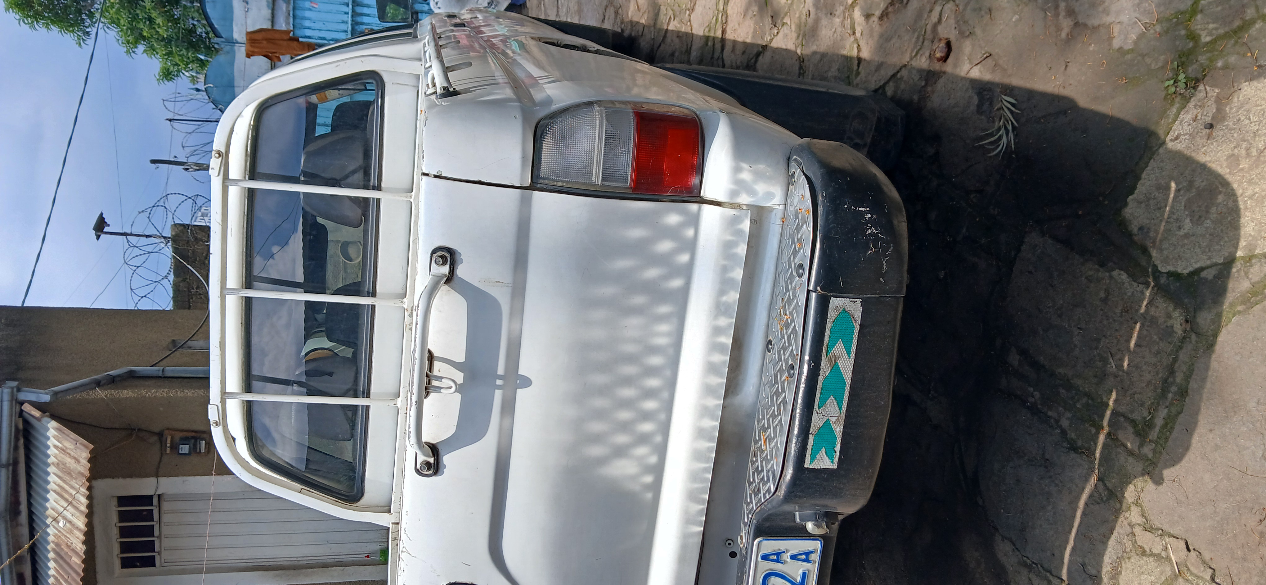MITSUBISHI l200 pickup Truck