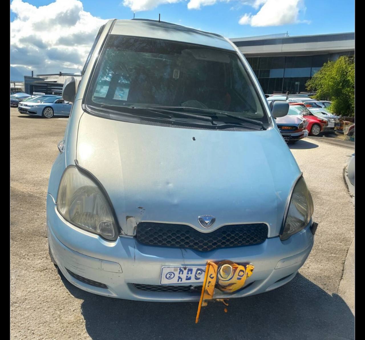 Toyota Vitz (XP10) Compact