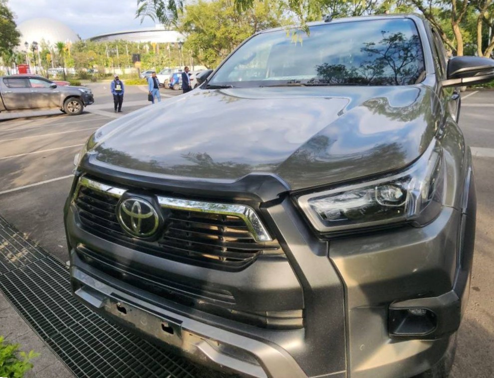 Toyota Hilux Invincible Double Cab