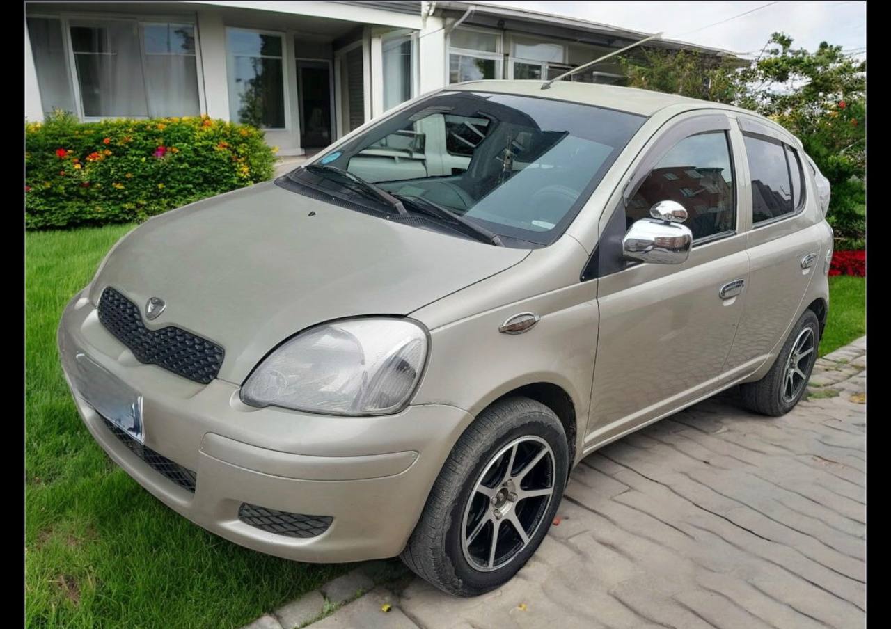 Toyota Vitz Compact