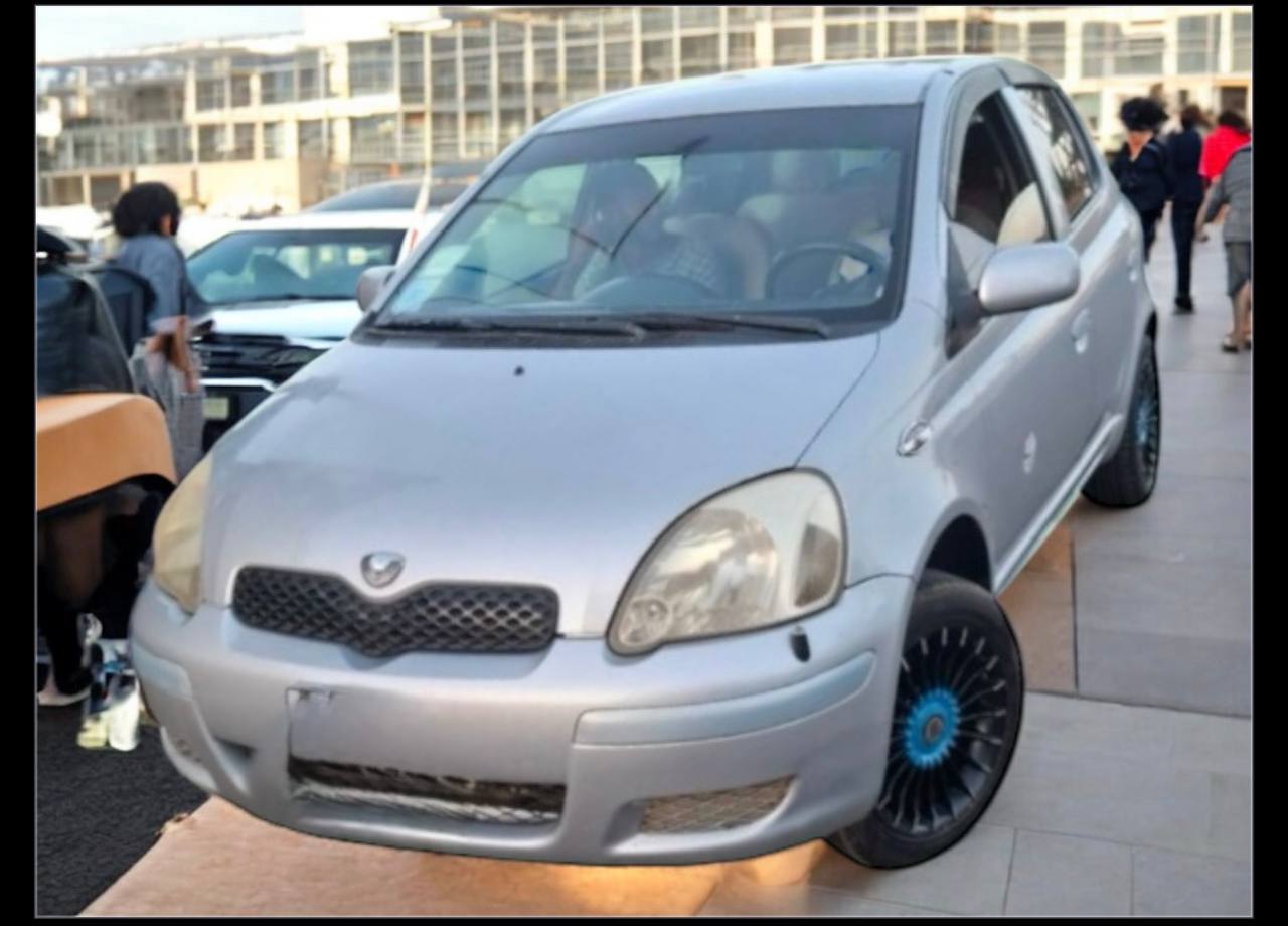Toyota Vitz (XP10)