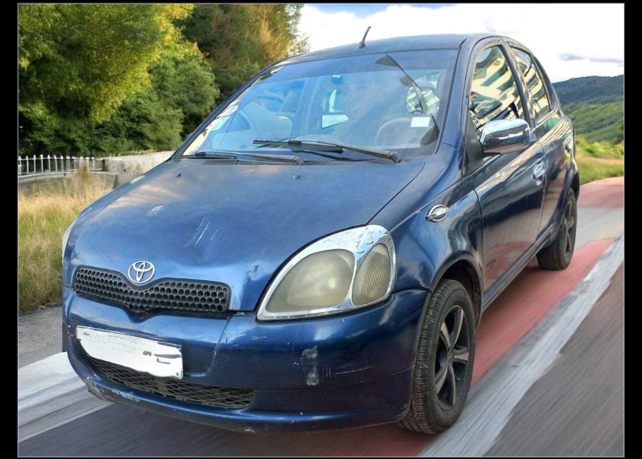 Toyota Vitz (XP10) Hatchback