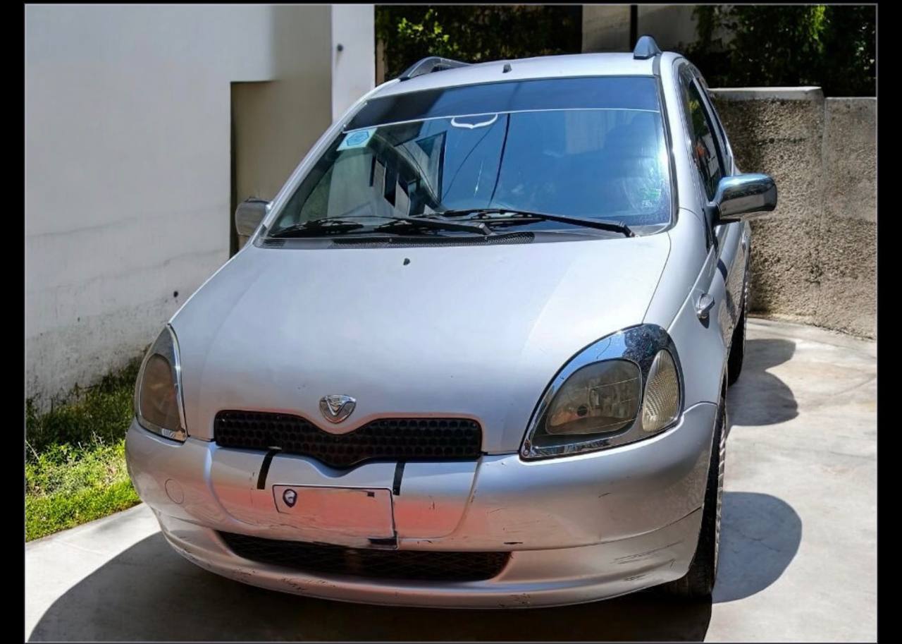 Toyota Vitz (XP10) Hatchback